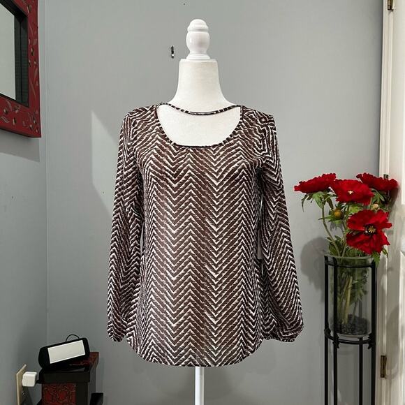 NEW Charming Charlie Longline Flutter Chevron Stripe Two Tone Choker Blouse NWT - Picture 1 of 16